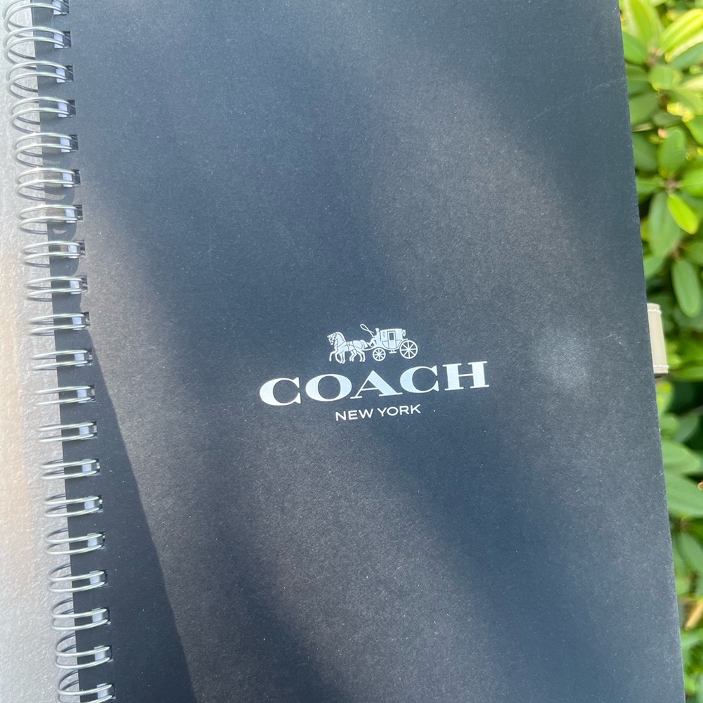 Coach Notebook with Lemon Prinr-CAO42 - Picture 6 of 8